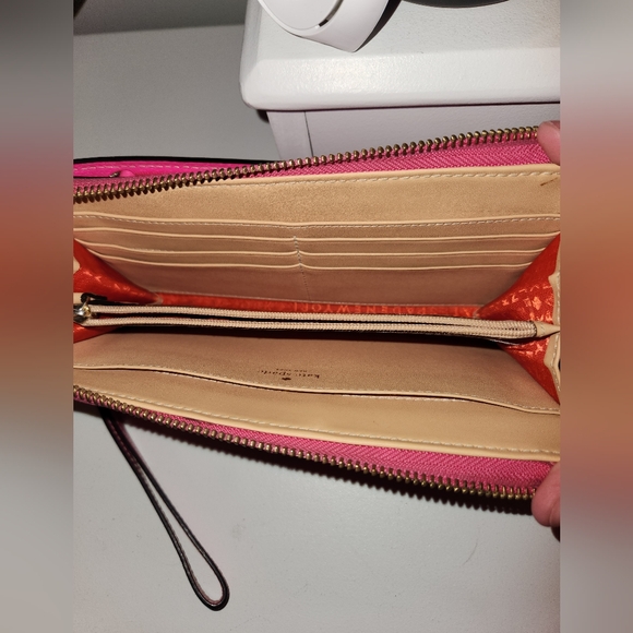 Kate Spade Wallet - Picture 3 of 3